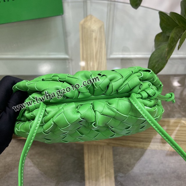 Bottega veneta高端女包 98061 寶緹嘉粗格編織羊皮雲朵POUCH手拿包 BV經典款女包  gxz1158